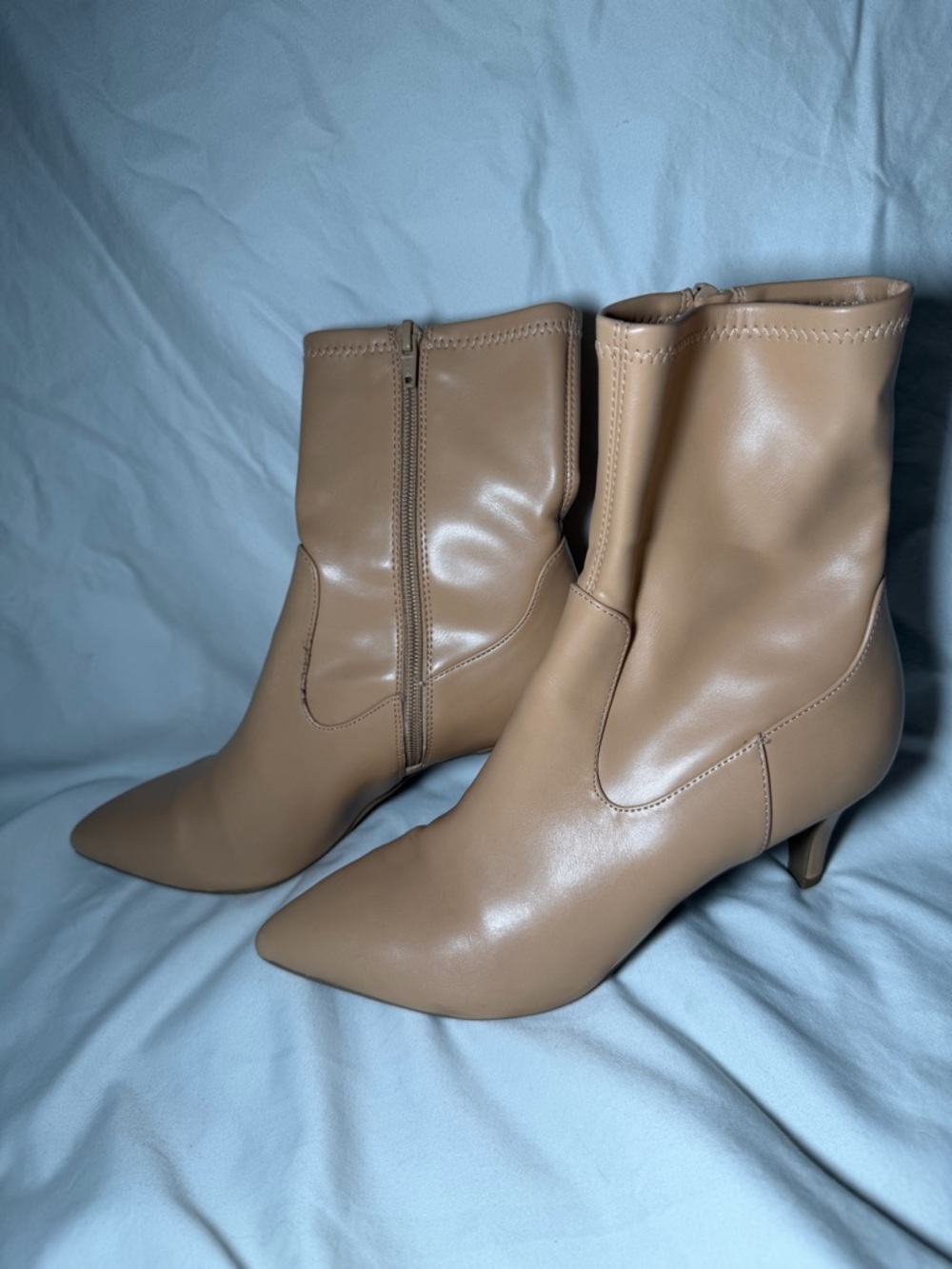 Women's Tan Pointed-Toe Mid-Heel Ankle Boots